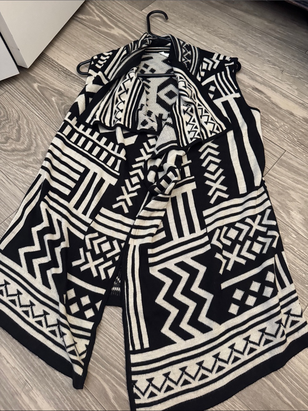 Charming Charlie Black & White Geometric Knit Vest